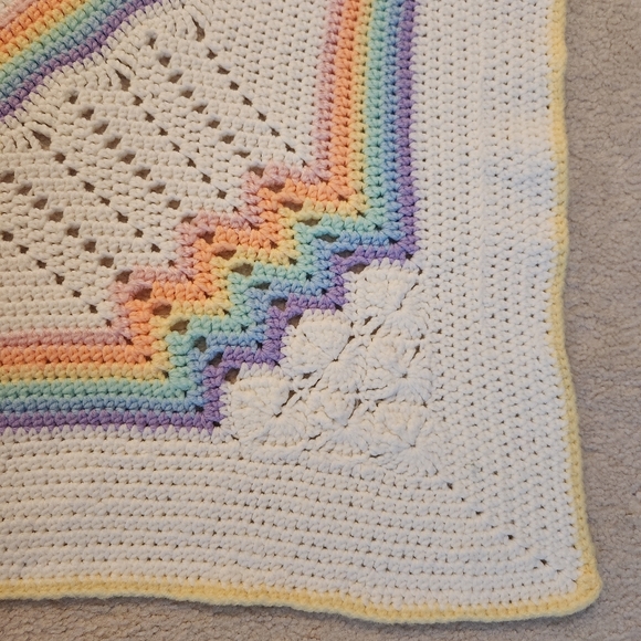 NEW Crocheted baby blanket - Picture 2 of 3